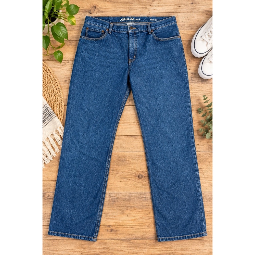 Eddie Bauer Jeans Mens 44x32 Relaxed Fit Straight Leg Blue Denim 100% Cotton